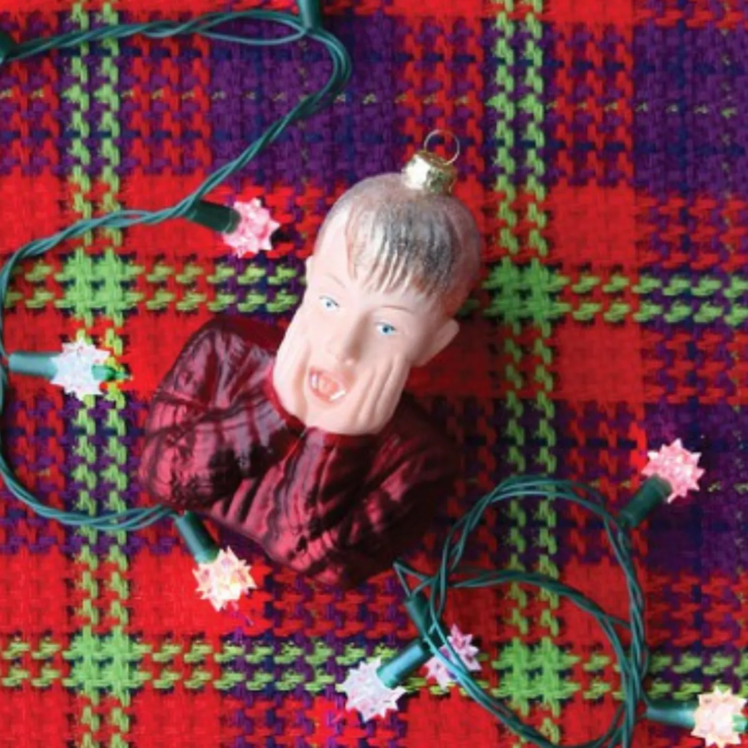 Cody Foster 5.25" Kevin McCallister Home Alone Glass Christmas Ornament GO-8898