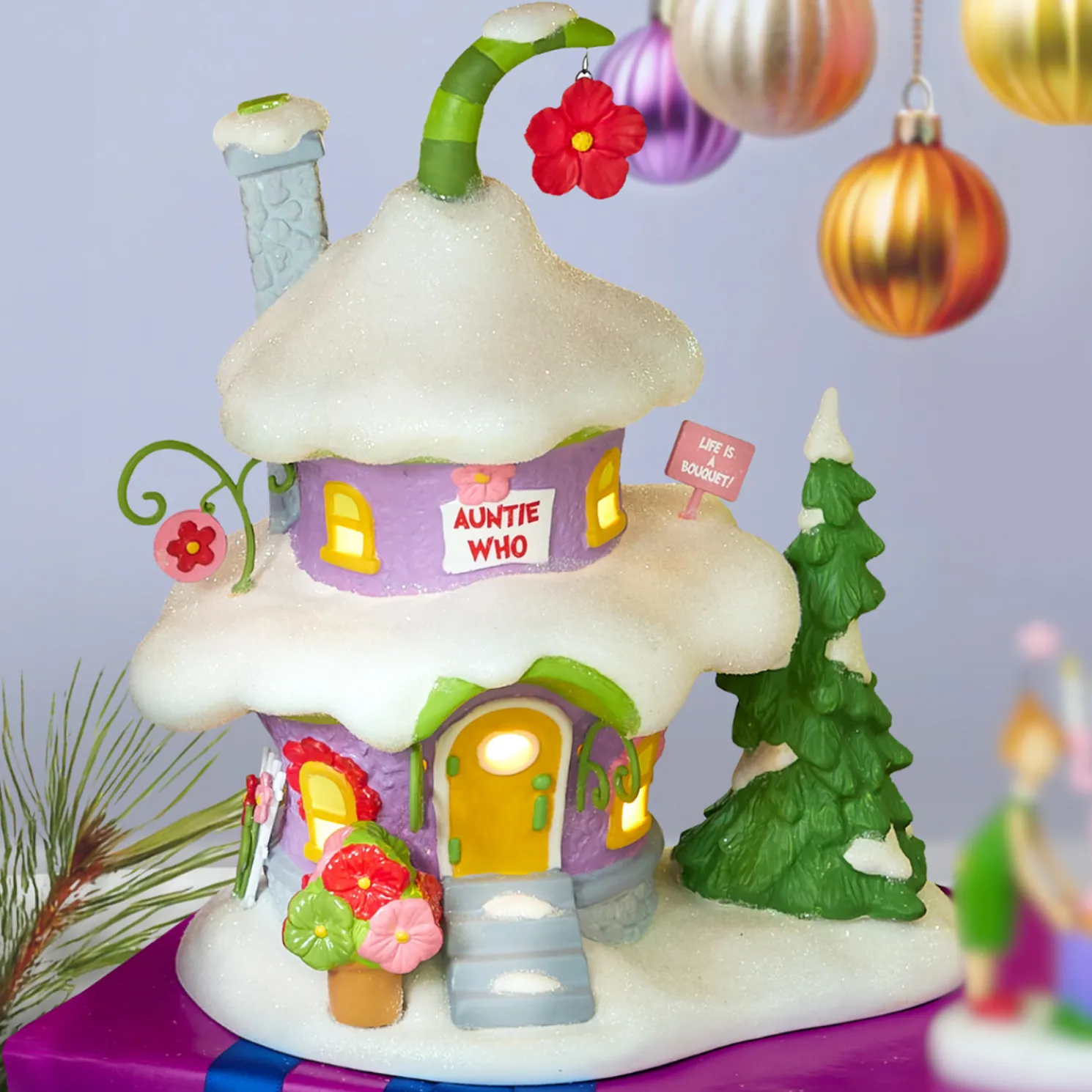 Department 56 Grinch Village Auntie Who's House Building 6013651