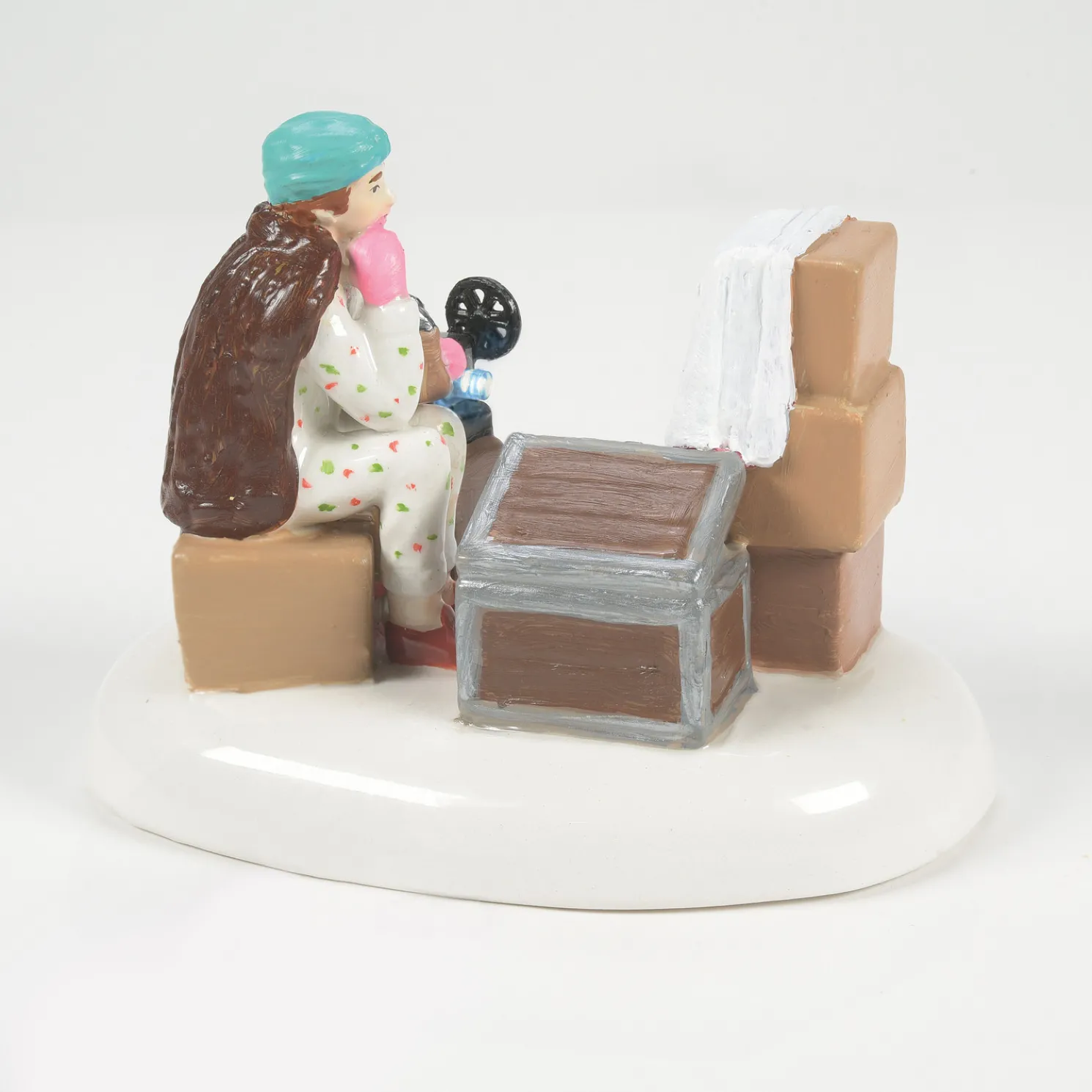 Department 56 National Lampoon's Christmas Vacation Village An Attic Of Christmas Memories 6013592