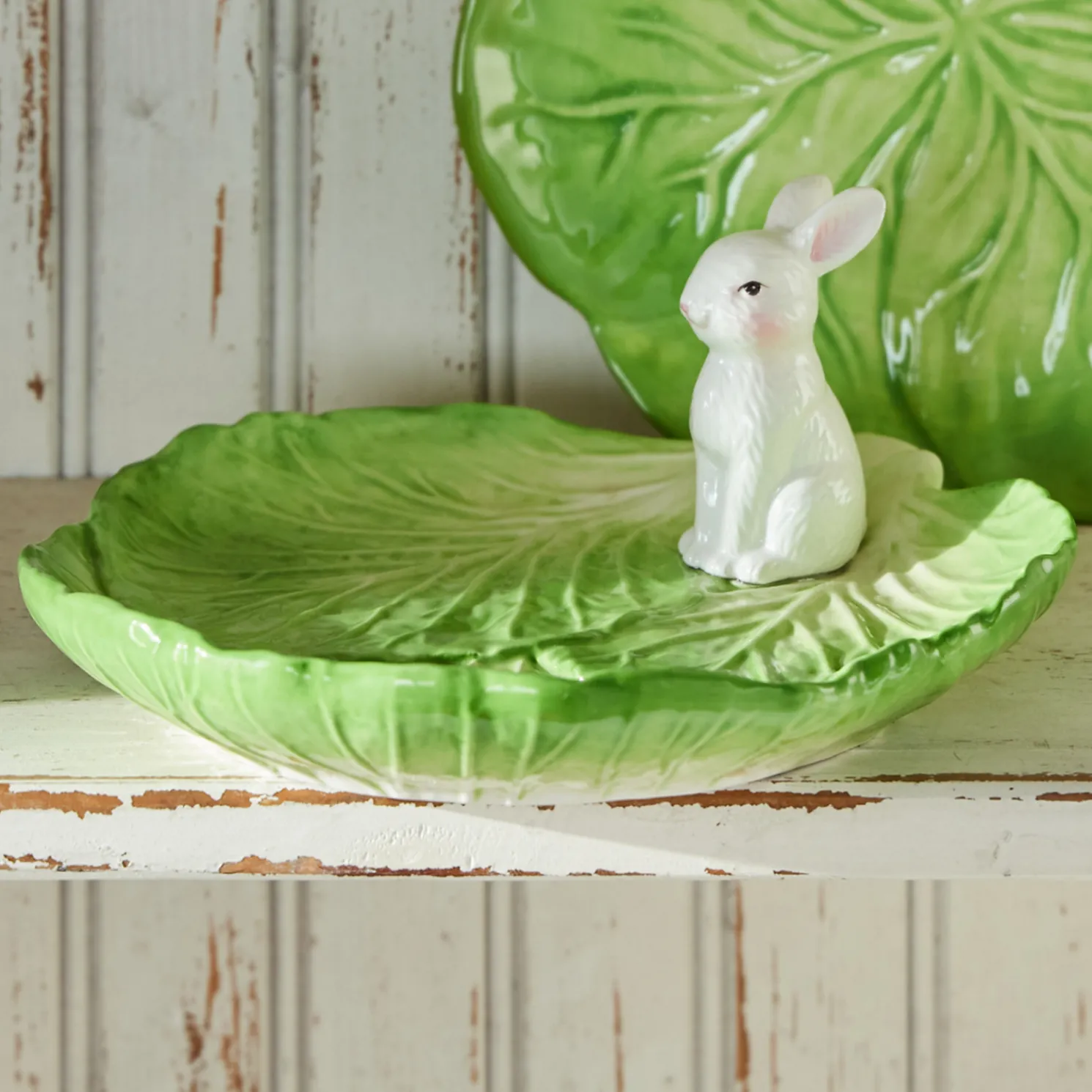 Raz 8" Cabbage Leaf with Bunny Easter Tray 4410198